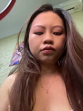 Snapshot of mimi05231 chatting on June 9, 1:50 am mimi05231 online show from June 9, 1:50 am