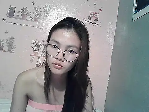 Snapshot of ClassyCrushpinay chatting on June 21, 11:35 am ClassyCrushpinay online show from June 21, 11:35 am