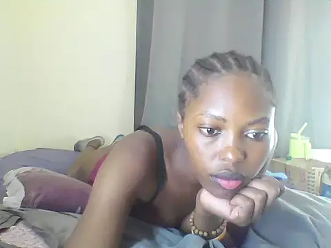 Snapshot of skylerviky chatting on June 8, 2:39 pm skylerviky online show from June 8, 2:39 pm