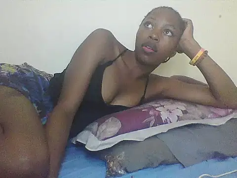 Snapshot of skylerviky chatting on June 13, 6:39 pm skylerviky online show from June 13, 6:39 pm