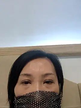 Snapshot of bood52 chatting on July 2, 5:19 pm bood52 online show from July 2, 5:19 pm