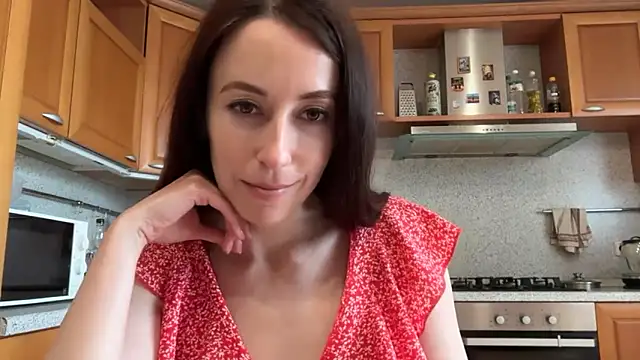 Snapshot of Flamingo_Queen chatting on June 17, 2:40 pm Flamingo Queen online show from June 17, 2:40 pm
