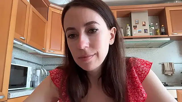 Snapshot of Flamingo_Queen chatting on June 18, 6:13 am Flamingo Queen online show from June 18, 6:13 am