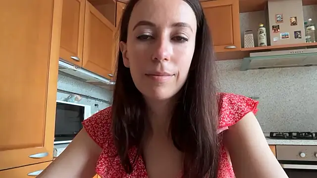 Snapshot of Flamingo_Queen chatting on June 19, 6:07 am Flamingo Queen online show from June 19, 6:07 am