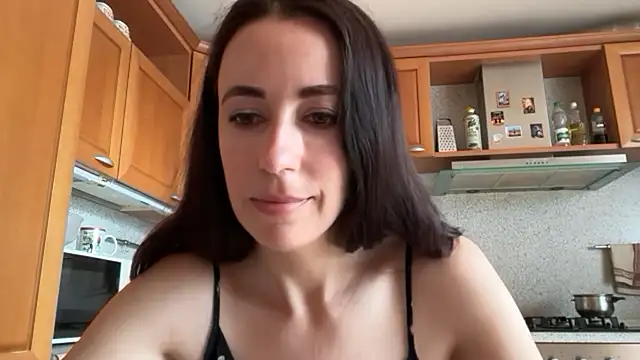 Snapshot of Flamingo_Queen chatting on July 4, 5:35 am Flamingo Queen online show from July 4, 5:35 am