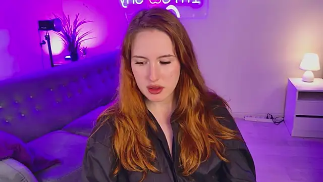 Snapshot of ChloeAster chatting on July 9, 10:36 pm ChloeAster online show from July 9, 10:36 pm