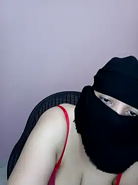 Snapshot of hot_farawla00 chatting on June 25, 10:09 am hot farawla00 online show from June 25, 10:09 am