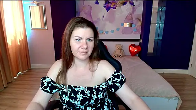 Snapshot of LunaKissesx chatting on June 27, 11:26 am LunaKissesx online show from June 27, 11:26 am