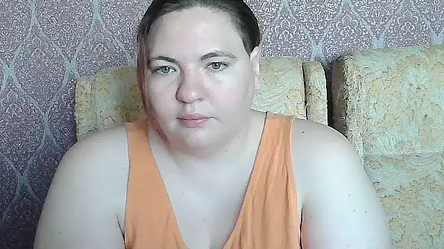 Snapshot of TiaMason chatting on June 19, 7:23 am TiaMason online show from June 19, 7:23 am