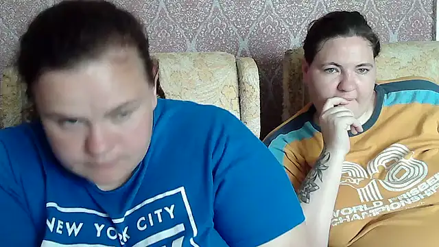 Snapshot of TiaMason chatting on July 3, 8:21 am TiaMason online show from July 3, 8:21 am