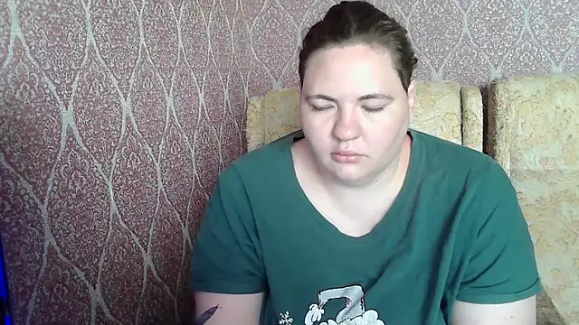 Snapshot of TiaMason chatting on July 6, 6:43 am TiaMason online show from July 6, 6:43 am