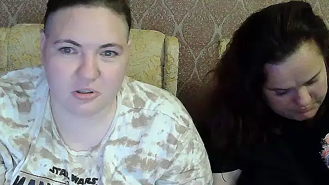 Snapshot of TiaMason chatting on July 8, 8:13 pm TiaMason online show from July 8, 8:13 pm