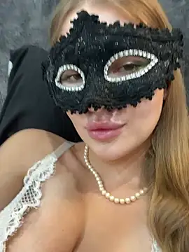 AlexandraMoore03 online show from July 10, 8:22 pm