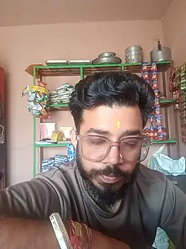 Desindianbull69 online show from June 12, 3:27 am