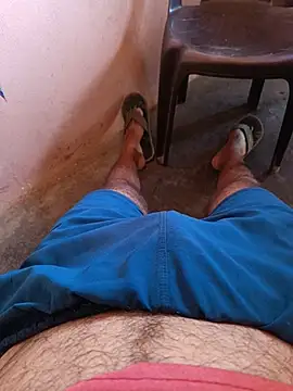 Desindianbull69 online show from June 23, 3:26 am