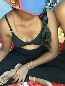 Snapshot of sweet_saranya chatting on July 22, 4:26 am sweet saranya online show from July 22, 4:26 am