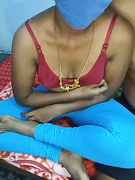 Snapshot of sweet_saranya chatting on July 30, 4:44 am sweet saranya online show from July 30, 4:44 am