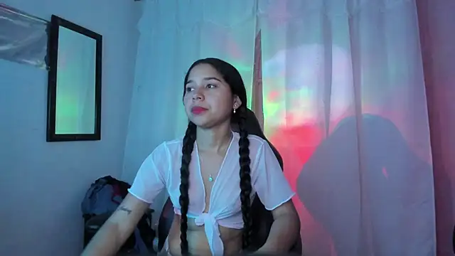 Snapshot of Milly-Way chatting on July 23, 12:36 pm Milly-Way online show from July 23, 12:36 pm