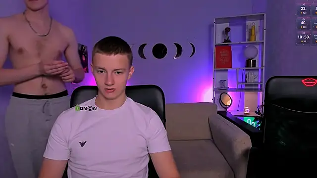 Snapshot of noah_nero chatting on July 30, 7:02 pm noah nero online show from July 30, 7:02 pm