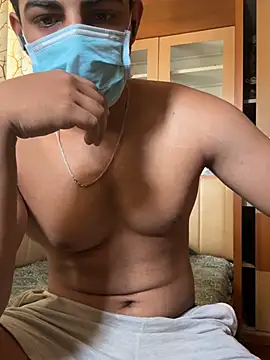 Snapshot of muscularZoro chatting on June 18, 7:08 am muscularZoro online show from June 18, 7:08 am