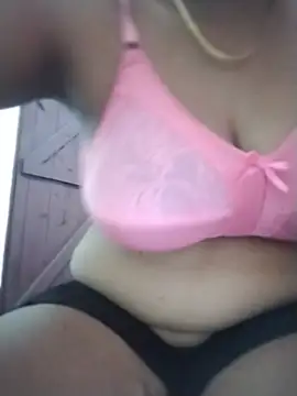 Snapshot of darkrlips chatting on June 29, 3:56 pm darkrlips online show from June 29, 3:56 pm