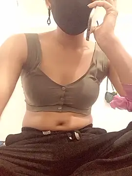 Snapshot of Nisha_o chatting on July 7, 8:57 pm Nisha o online show from July 7, 8:57 pm
