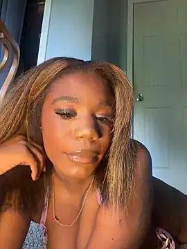 Snapshot of soupypie chatting on June 17, 6:09 pm soupypie online show from June 17, 6:09 pm
