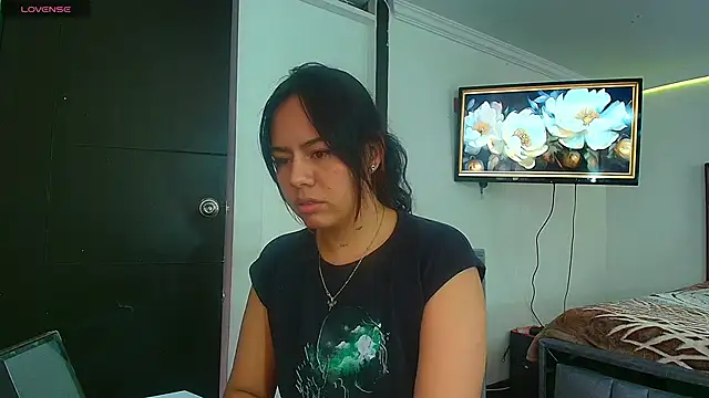 TaniaMendoza online show from June 10, 11:31 am