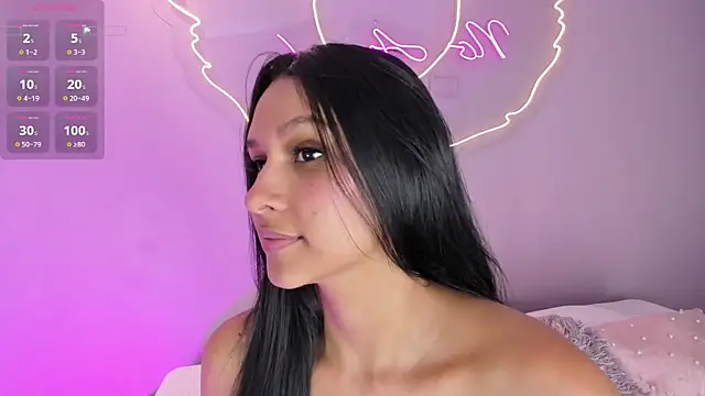 Snapshot of TalianaHernandez chatting on July 21, 4:53 pm TalianaHernandez online show from July 21, 4:53 pm