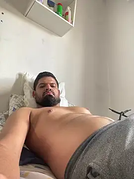 Snapshot of mineirinho3120 chatting on July 3, 3:07 pm mineirinho3120 online show from July 3, 3:07 pm