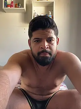 Snapshot of mineirinho3120 chatting on August 2, 5:44 pm mineirinho3120 online show from August 2, 5:44 pm