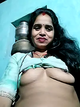Snapshot of Cut_simran56 chatting on July 9, 11:47 am Cut simran56 online show from July 9, 11:47 am