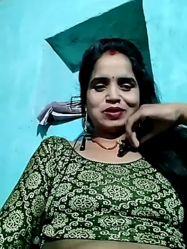Snapshot of Cut_simran56 chatting on July 14, 8:08 am Cut simran56 online show from July 14, 8:08 am