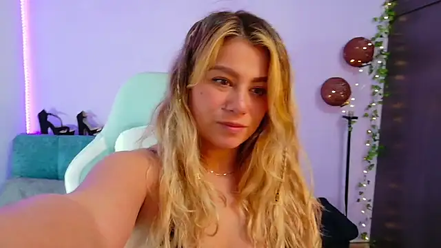 Snapshot of Sam_sexual_enjoyment chatting on June 25, 7:51 pm Sam sexual enjoyment online show from June 25, 7:51 pm
