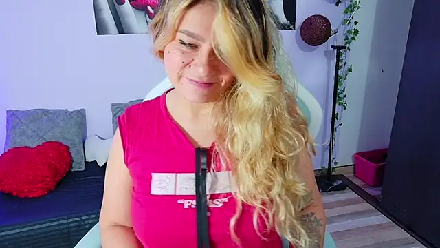 Snapshot of Sam_sexual_enjoyment chatting on July 20, 5:55 am Sam sexual enjoyment online show from July 20, 5:55 am