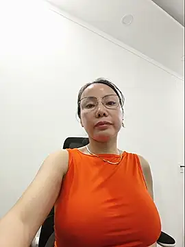 Snapshot of Fanritar chatting on July 6, 1:30 pm Fanritar online show from July 6, 1:30 pm