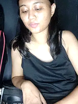 Snapshot of Rayya_4yy chatting on June 15, 10:28 am Rayya 4yy online show from June 15, 10:28 am