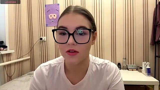 MiaWonderind online show from July 23, 7:28 am