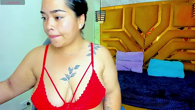 Snapshot of Violett_Cinnamon chatting on July 17, 11:06 am Violett Cinnamon online show from July 17, 11:06 am