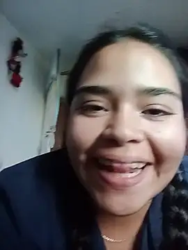 Snapshot of Violett_Cinnamon chatting on July 28, 10:42 pm Violett Cinnamon online show from July 28, 10:42 pm