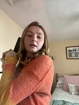 ChloeRaexox online show from June 15, 3:36 pm