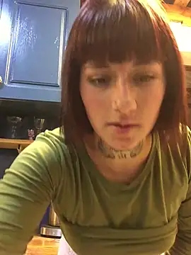 Snapshot of estrellitarg chatting on June 10, 6:51 pm estrellitarg online show from June 10, 6:51 pm