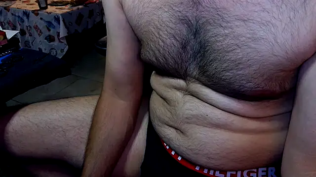 Snapshot of talltannhandsome chatting on July 2, 10:16 pm talltannhandsome online show from July 2, 10:16 pm