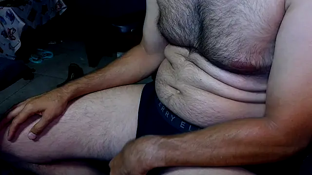 Snapshot of talltannhandsome chatting on July 31, 11:42 am talltannhandsome online show from July 31, 11:42 am