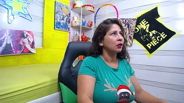 Snapshot of sofia_yummy30 chatting on June 16, 1:25 pm sofia yummy30 online show from June 16, 1:25 pm