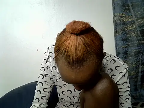 Snapshot of Night_nurse_1 chatting on July 9, 4:05 am Night nurse 1 online show from July 9, 4:05 am