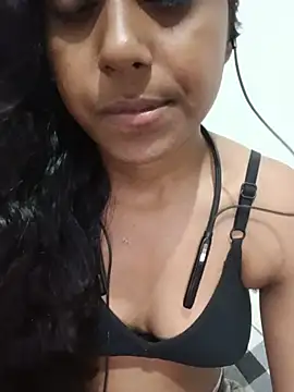 Snapshot of Anjali-8905 chatting on July 5, 6:15 pm Anjali-8905 online show from July 5, 6:15 pm