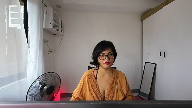 MysticMara online show from June 15, 5:53 am