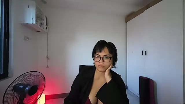 MysticMara online show from June 16, 9:56 am