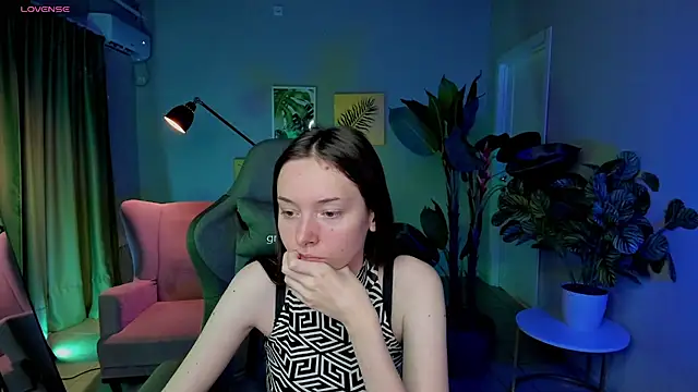 Eva Leeee online show from July 3, 5:25 am